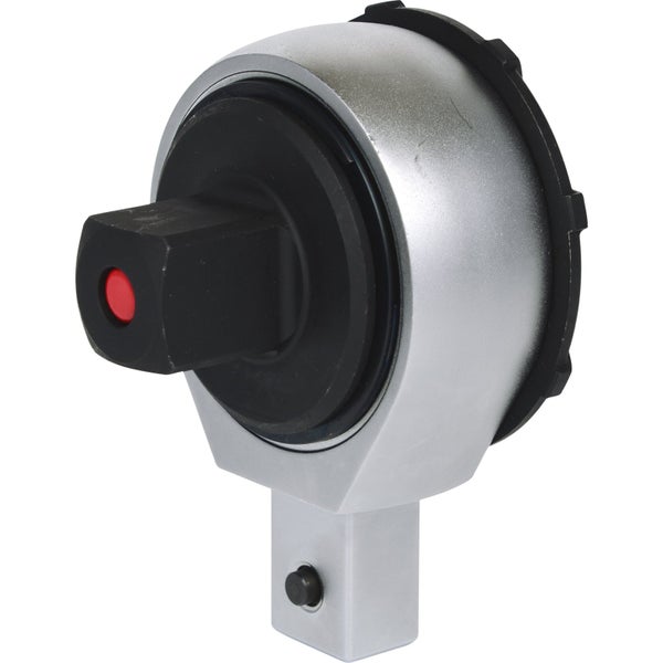 Elektroschleifer mit Schleifpapier beim Schleifen eines Werkstücks