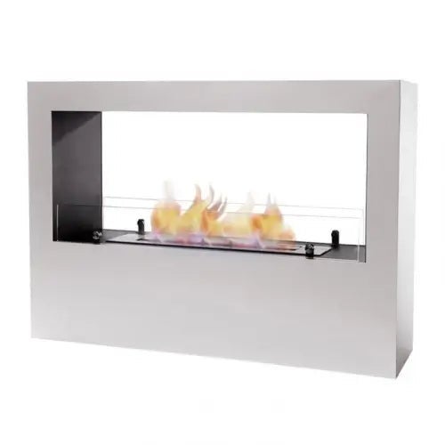 Bioethanol-Wandkamin aus Edelstahl mit Sicherheitsglas und sichtbarer Flamme.