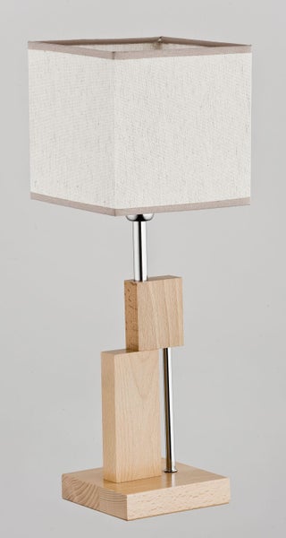 Tischleuchte mit rechteckigem Stoffschirm und Fuß aus Holz und Metall in modernem Design.