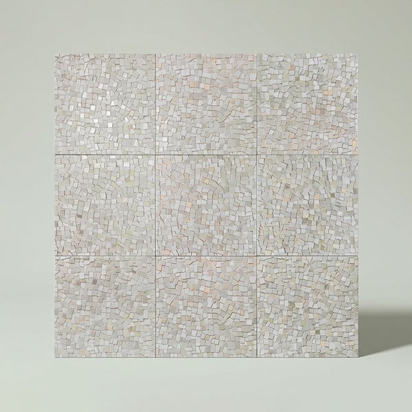 Neun quadratische Mosaikfliesen in Steinoptik angeordnet im Quadrat