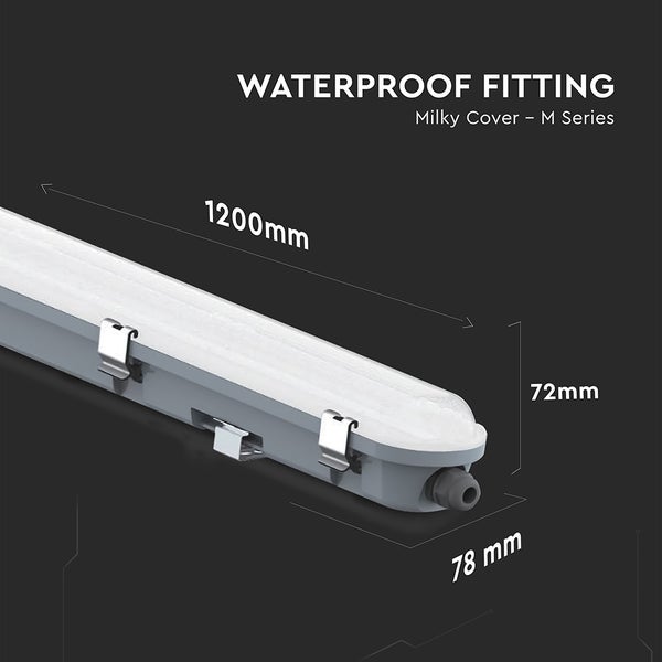 Wasserdichte Leuchte mit den Maßen 1200 mm Länge, 72 mm Höhe und 78 mm Breite.