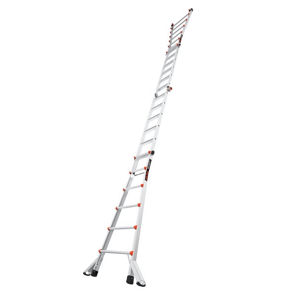 Little Giant Velocity Aluminium Mehrzweckleiter in voll ausgezogener Anlegeleiterkonfiguration