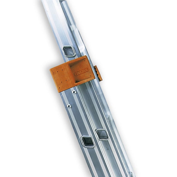 Detailansicht einer Aluminiumleiter mit orangem Leiterfuß