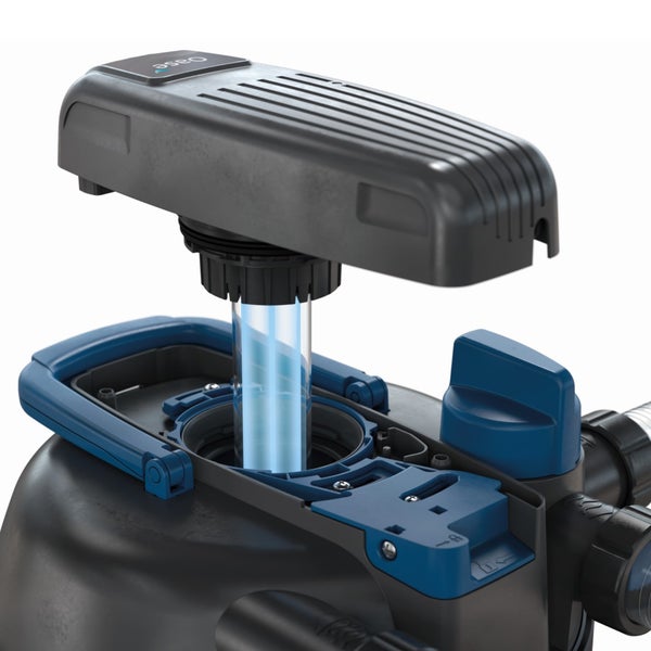 Oase Druckfilter FiltoClear mit herausnehmbarem UVC-Klärer und Oase Logo.