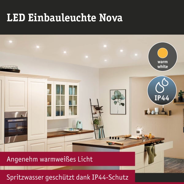 Helle Küche mit LED Einbauleuchten Nova an der Decke, warmweißes Licht und Spritzwasserschutz IP44.