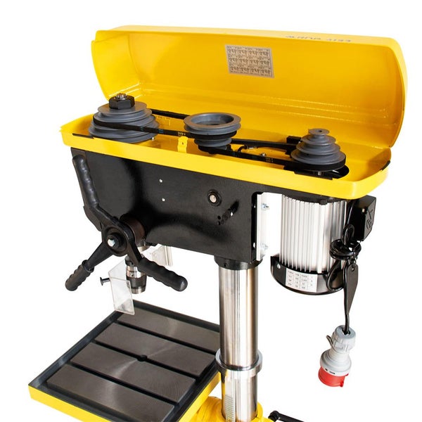 Standbohrmaschine in Gelb und Schwarz