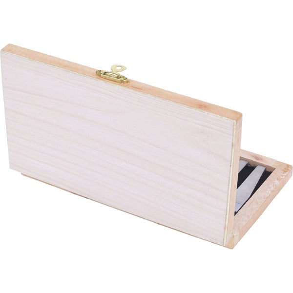 Stecheisen-Satz in geöffneter Holzbox