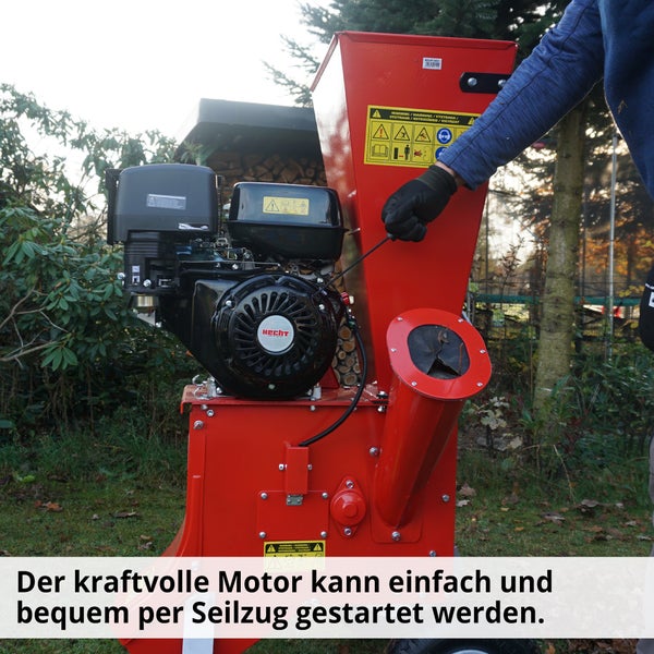 Häcksler mit Verbrennungsmotor wird per Seilzug gestartet