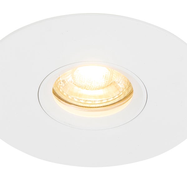 Runder Einbaustrahler in Weiß inklusive Leuchtmittel.