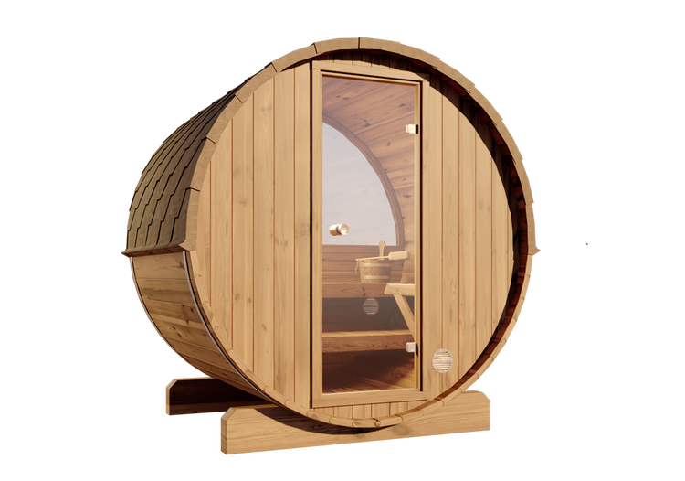 Fasssauna aus Holz mit Glastür und Schindeldach.