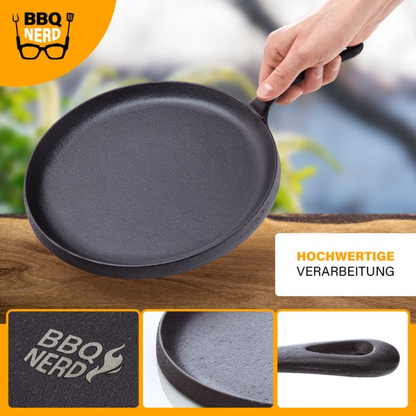 BBQ Nerd Gusseisen Crêpespfanne Ø 26 cm für Pfannkuchen Crêpes Spiegelei | Antihaftpfanne mit exzellenter Wärmeleitung | Crepepfanne für Grill Feuerstelle Herd einschl. Induktion