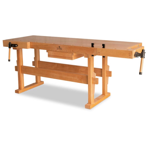 Werkbank aus Holz mit Schraubstöcken und Schublade