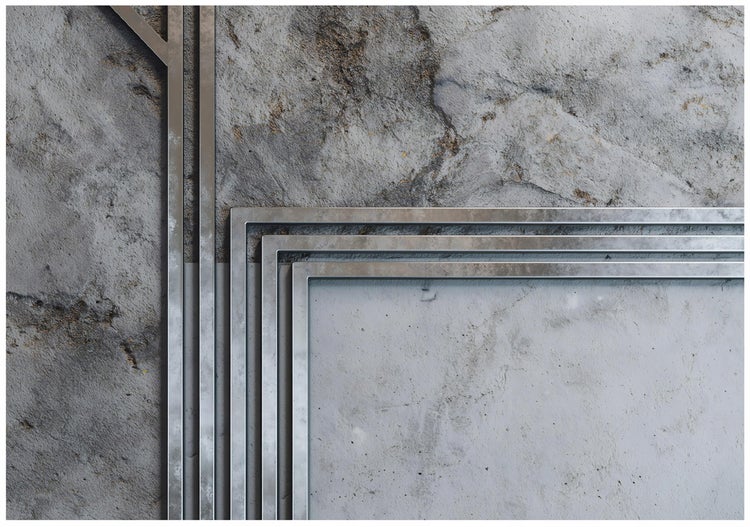 Betonwand mit Metallprofilen