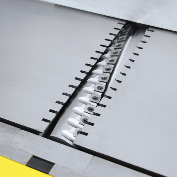 Detailansicht einer Hobelmaschine mit Messerwelle