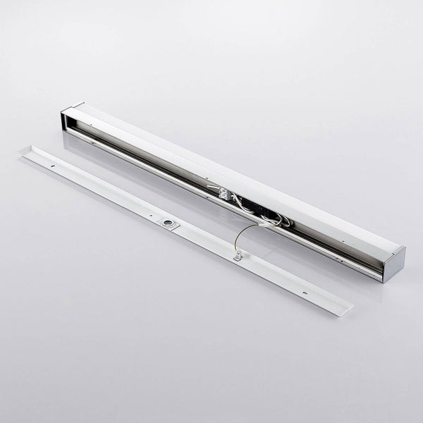 Lineare LED-Spiegelleuchte mit geöffnetem Gehäuse, sichtbaren elektrischen Anschlüssen und separater Montageplatte.