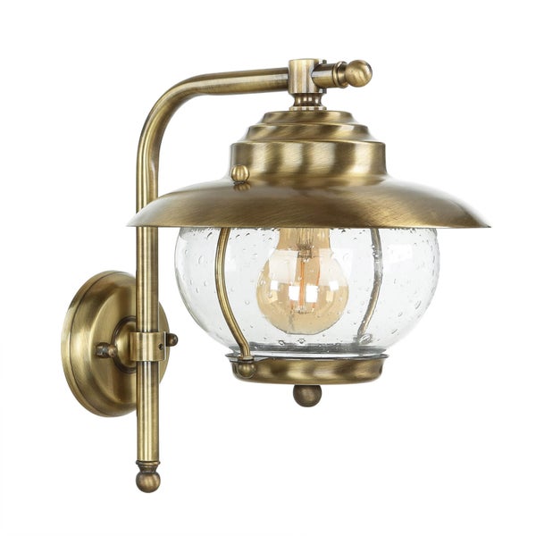 Wandleuchte mit einer klaren Glaskugel und einer Glühbirne