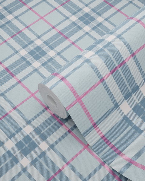 Vliestapete mit Karomuster in Blau, Weiß und Pink, Tapetenrolle.