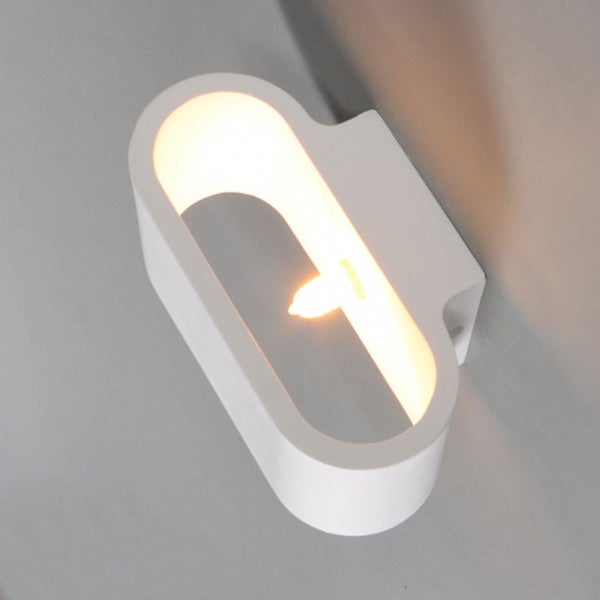 Ovale Wandleuchte mit warmem Licht