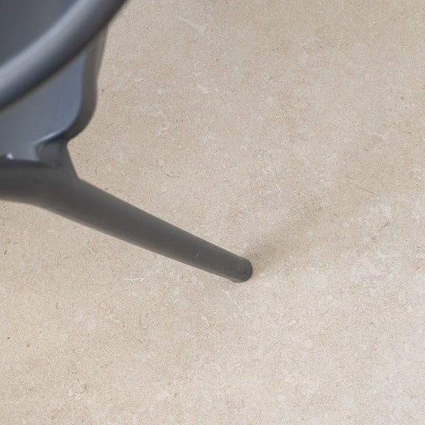 Fliese mit Natursteinoptik in beiger Steinstruktur