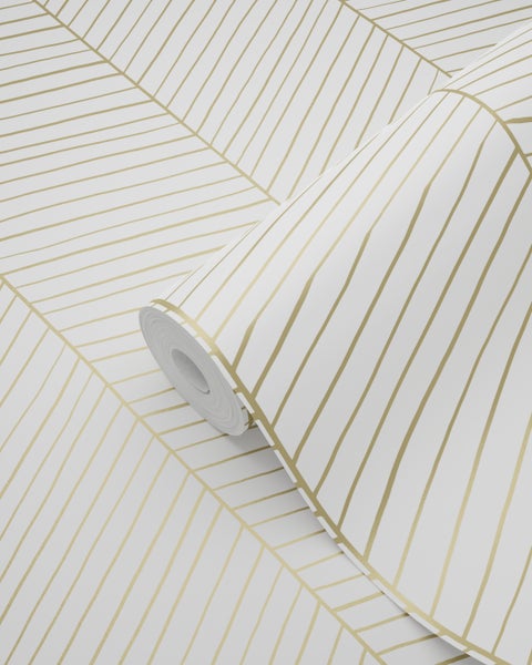 Tapetenrolle mit grafischem Pfeilmuster