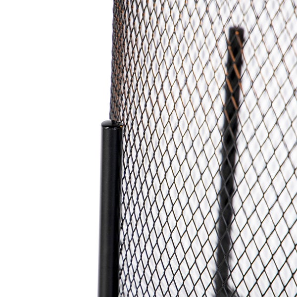 Detailansicht eines Drahtgefäßes