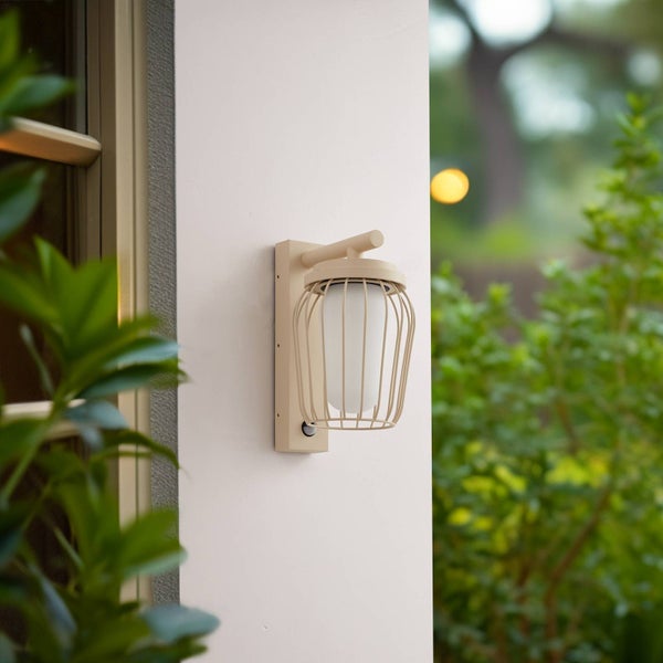 Lucande Wandleuchte außen Chandan mit Bewegungsmelder (spritzwassergeschützt (Modern) in Creme aus Aluminium (1 flammig, E27) - Wandlampe für Außenwand/Hauswand Haus Terrasse und Balkon