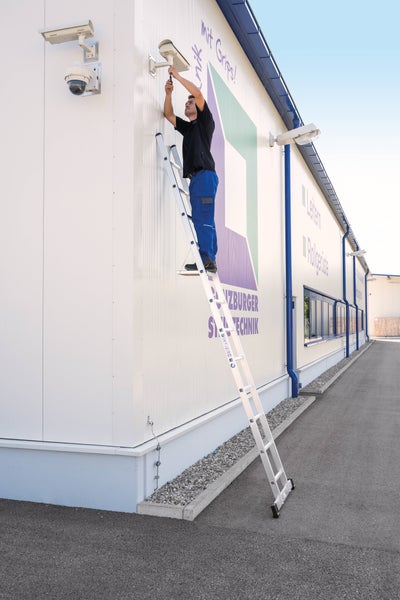 PROREGAL Sprossen-Anlegeleiter mit Standard-Traverse 14-Sprossen