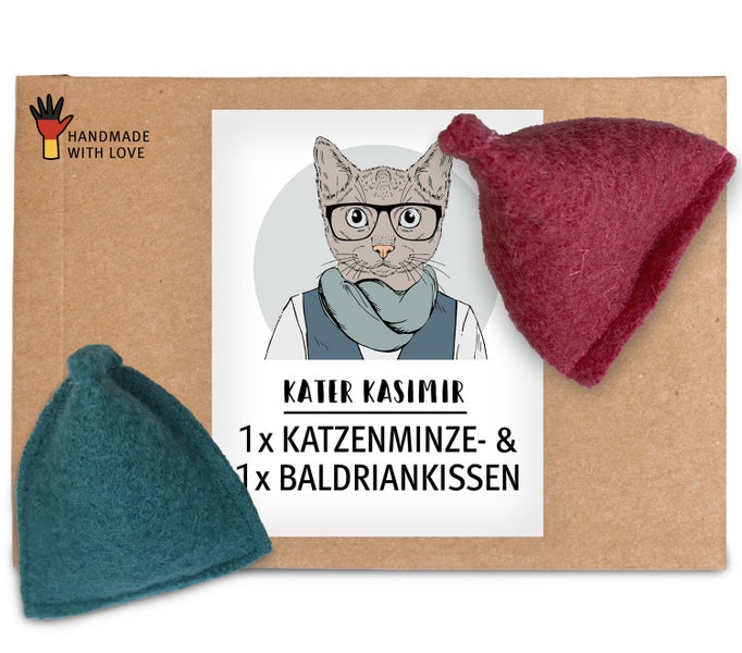 Katzen Spielkissen aus reiner Schurwolle mit leckerer Katzenminze Füllung und betörendem Baldrian. Handgenäht in Deutschland