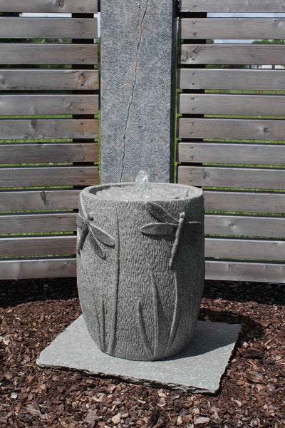 Gartenbrunnen Terrassenbrunnen FoDragonfly sandstein 34 x 40,7 cm Led 10882