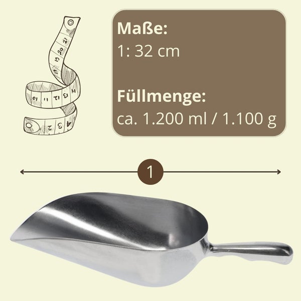 Futterschaufel aus Metall mit den Maßen 32 Zentimeter und einem Füllvolumen von circa 1200 Milliliter beziehungsweise 1100 Gramm.