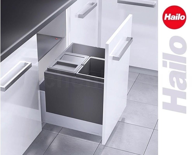 Hailo Muelltrennsystem in einem weissen Kuechenunterschrank eingebaut. Hailo Logo.