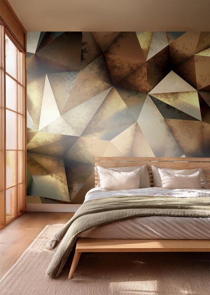 Schlafzimmer mit geometrischer Fototapete und Holzbett