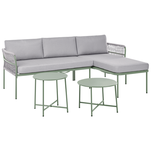 Modernes Lounge-Set mit einem Ecksofa mit grauen Sitzpolstern und zwei runden Beistelltischen, grünes Metallgestell mit Seilbespannung.