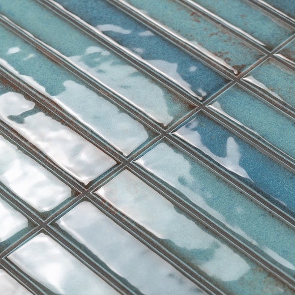 Rechteckige Wandfliesen in Ziegeloptik mit glänzender strukturierter Oberfläche
