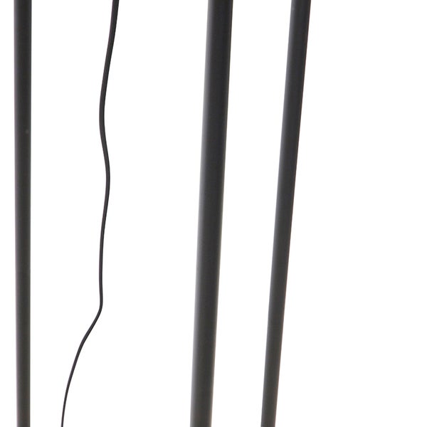 Beine einer Stehlampe mit Kabel