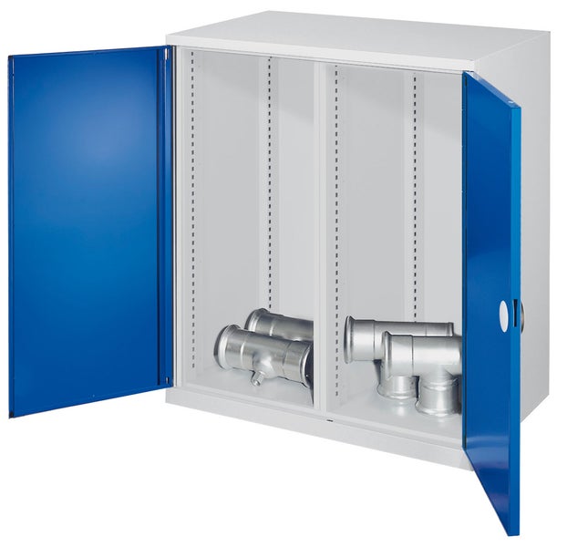 Metallschrank mit zwei blauen Türen und Metallfittings