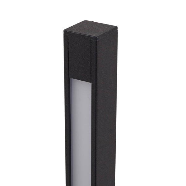 Quadratische Außenleuchte aus schwarzem Aluminium mit weißem Lichtdiffusor.