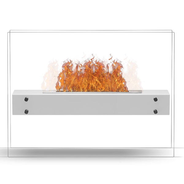 Maanta Sonnensegel aus wetterfestem Gewebe mit verstärkten Ecken, Maanta Logo und Metallbefestigung am Himmel.