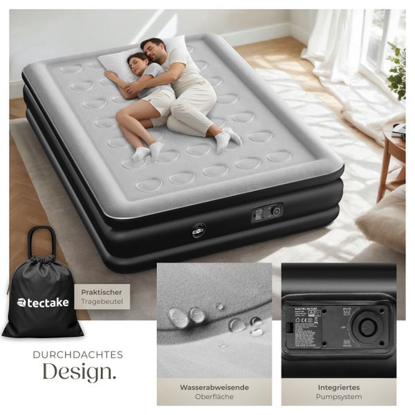 Aufblasbares Luftbett mit integrierter elektrischer Pumpe, wasserabweisender Oberfläche und tectake Logo auf dem Tragebeutel. Paar schläft im Bett.