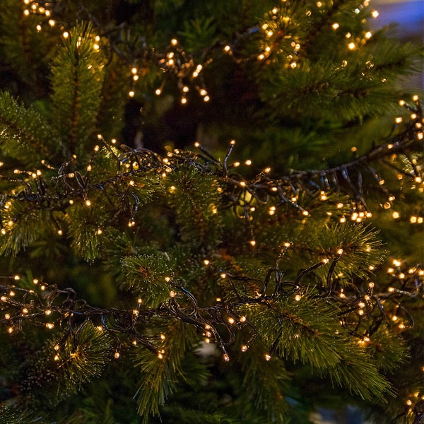 ECD Germany LED Büschel Lichterkette 4,2m 576 LEDs Warmweiß, Strombetrieb, IP44 Wasserdicht, Innen/Außen, Weihnachtsbeleuchtung Weihnachtsbaum Cluster Lichterkette Büschellichterkette Büschelkette