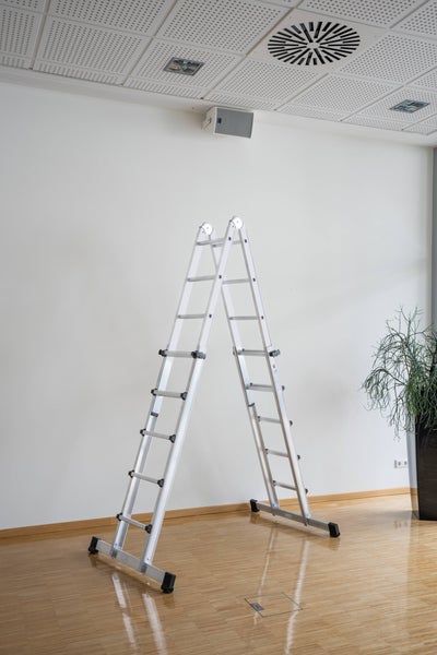 PROREGAL Teleskopleiter 4-Teilig mit Traverse 4 x 3 Sprossen