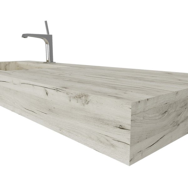Moderner Waschtisch in heller Holzoptik mit integriertem Waschbecken und verchromter Einhebel-Mischbatterie.