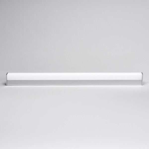 Lineare LED-Wandleuchte oder Unterschrankleuchte in schlankem Design mit silbernem Gehäuse und weißem Diffusor.