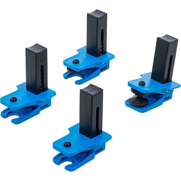 Vier blaue und schwarze Werkstückklemmen