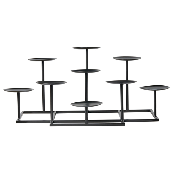 Mehrstöckiger Kerzenständer aus Metall