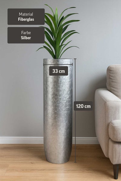 Hoher Pflanzkübel aus Fiberglas in Silber, Höhe 120 Zentimeter, Durchmesser 33 Zentimeter.