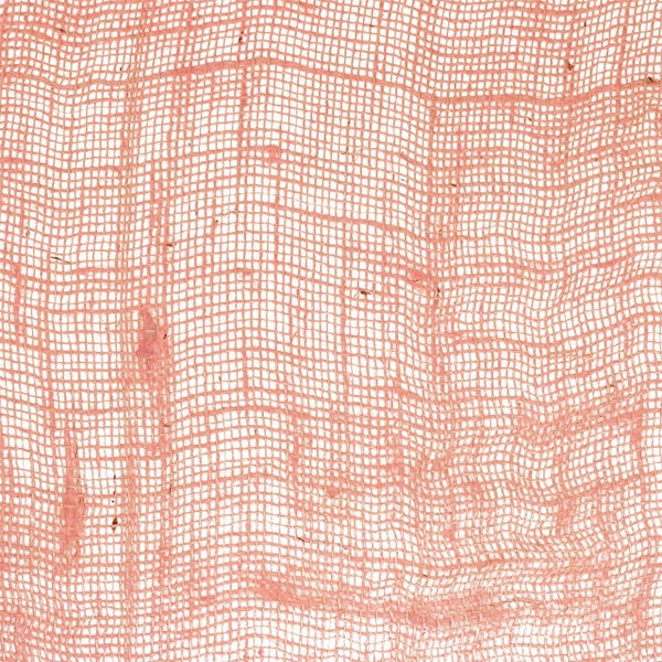 Grobes, lachsfarbenes Jutegewebe mit weitem Maschenbild.