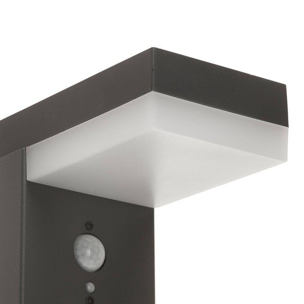 Lindby LED Solarleuchten Chioma mit Bewegungsmelder (spritzwassergeschützt (Modern) in Alu aus Edelstahl (1 flammig, ) - Solarlampe Solarleuchte Garten
