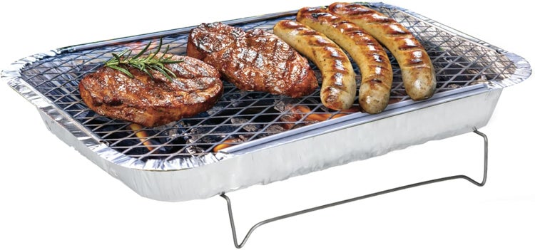 RESCH 502602 mobiler Holzkohle Einweg-Grill mit Kohle & Rost, ideal für 2 Personen Aluminium Schale Tischgrill tragbar, Holzkohlegrill ideal für unterwegs, 31 x 24 x 4,8 cm