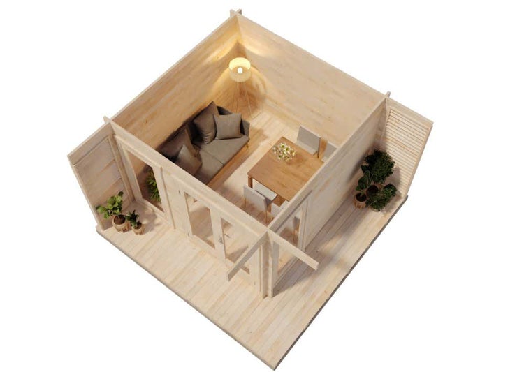 Draufsicht auf ein gemütlich eingerichtetes Gartenhaus aus Holz mit Terrasse, Sofa, Tisch und Stühlen im Innenraum.